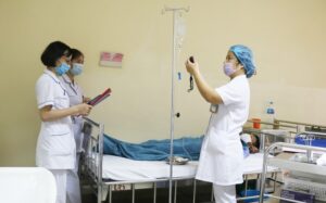 Lưu ý khi thực hiện kỹ thuật truyền dịch điều dưỡng cơ bản Lưu ý khi thực hiện kỹ thuật truyền dịch điều dưỡng cơ bản